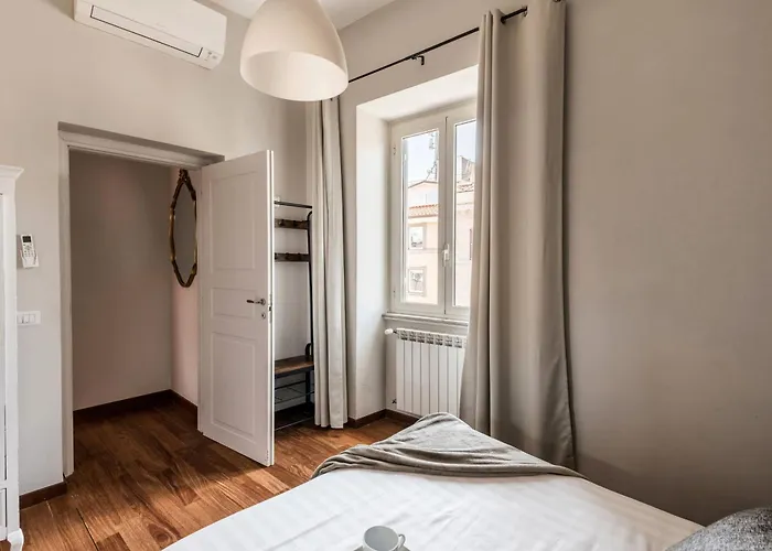 Apartamento The Rent - Spacious Multi-room On Via Cavour *