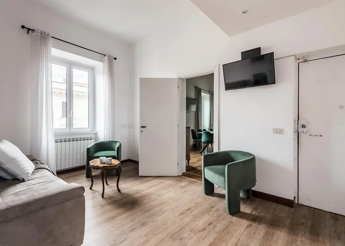 The Rent - Spacious Multi-room On Via Cavour Apartamento