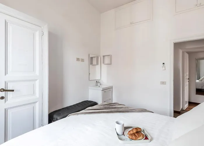 Apartamento The Rent - Spacious Multi-room On Via Cavour
