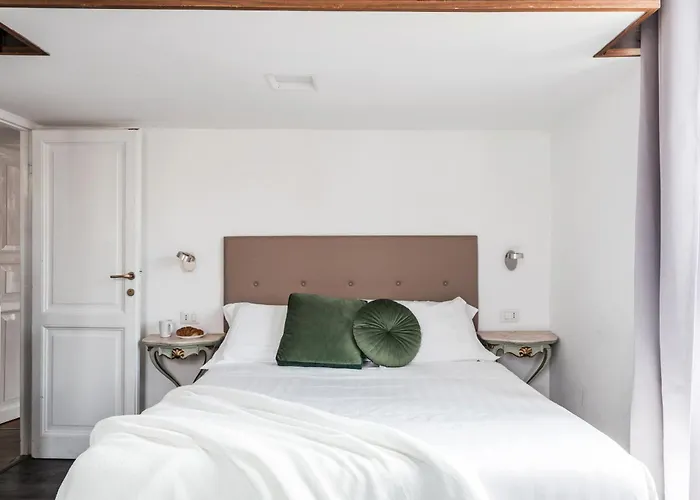 Apartamento The Rent - Spacious Multi-room On Via Cavour